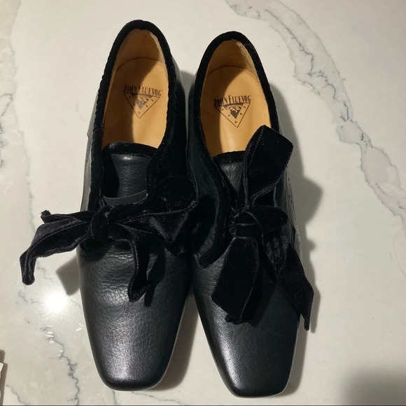 JOHN FLUEVOG Sz 6 Era Leather Velvet Ribbon  Shoes - Picture 2 of 16